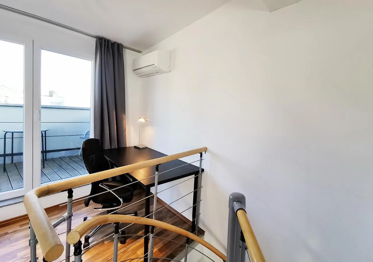 Cf15 75M2 Central Duplex With Ac And Balcony Heidelberg Apartment